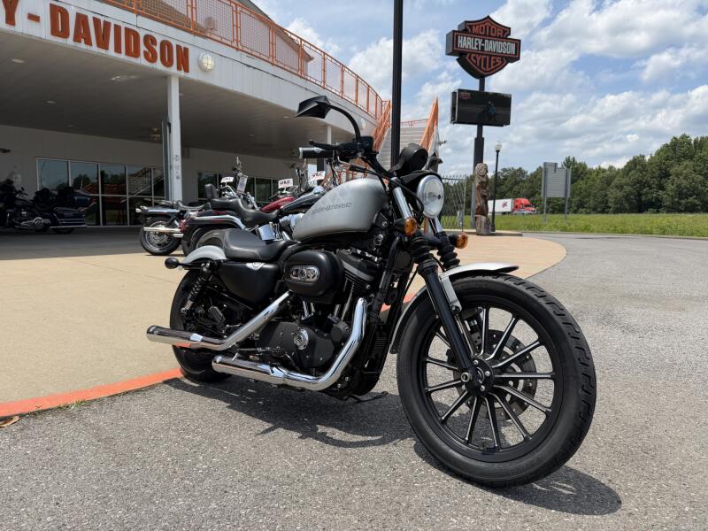 2010 Harley-Davidson Sportster Iron 883 Brilliant Silver Denim