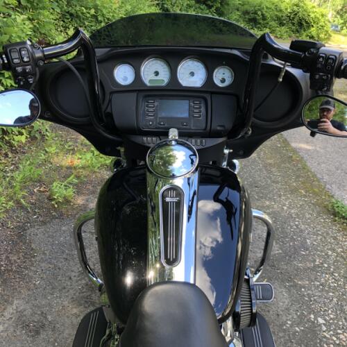 2021 Harley-Davidson® Street Glide® Vivid Black thumb 0
