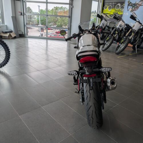  2026 Thruxton 400 thumb 1