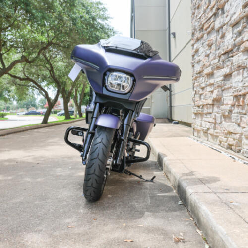 2025 Harley-Davidson® Street Glide™ FLHX thumb 2