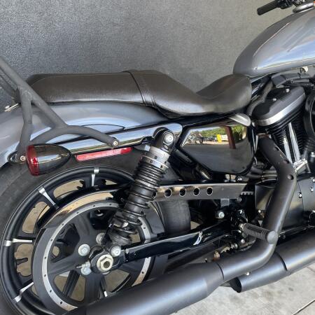 XL 883N 2022 Iron 883™ thumb 2
