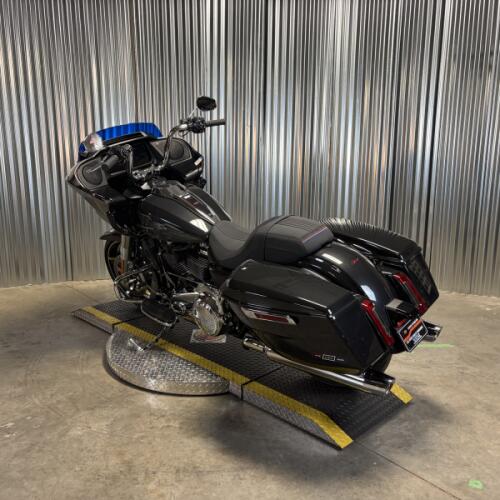 2026 Harley-Davidson® Road Glide® MIDNIGHT EMBER thumb 0