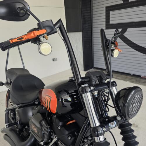 2021 Harley-Davidson® Street Bob® 114 Vivid Black thumb 2