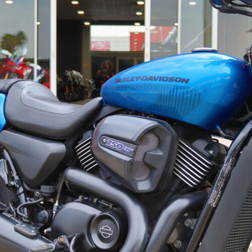 2017 Harley-Davidson® Harley-Davidson Street® 750 Superior Blue thumb 3