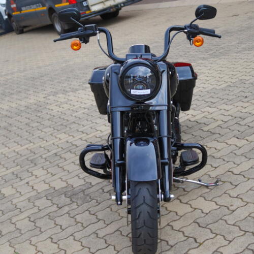 2024 Harley-Davidson® Road King™ Special Vivid Black thumb 2