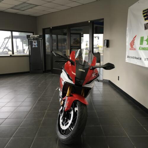 R7 2026 YZF-R7 thumb 2