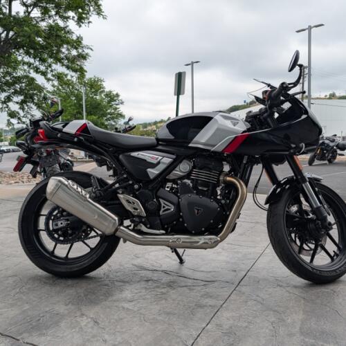  2026 Thruxton 400 thumb 3