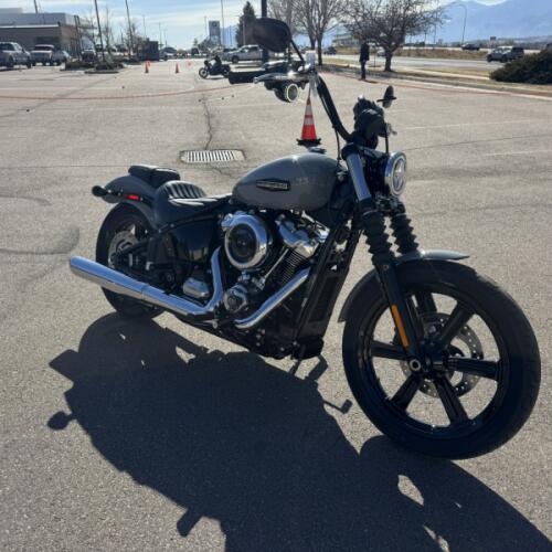 2026 Harley-Davidson® Street Bob® thumb 3