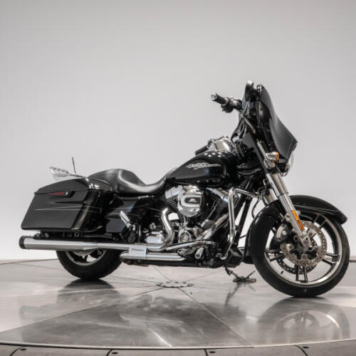 2015 HARLEY-DAVIDSON FLHXS STREET GLIDE SPECIAL in Vivid Black thumb 3