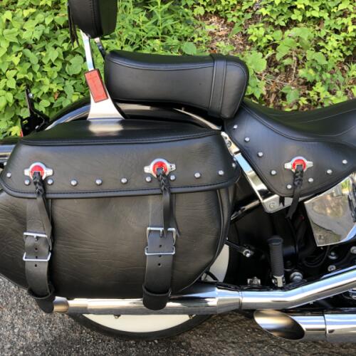 2017 Harley-Davidson® Heritage Softail® Classic Vivid Black thumb 2