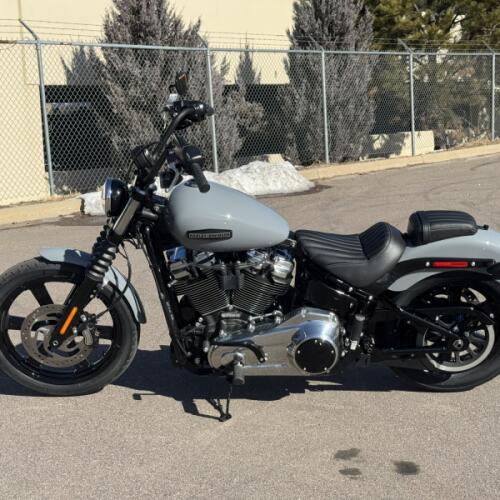 2026 Harley-Davidson® Street Bob® thumb 0