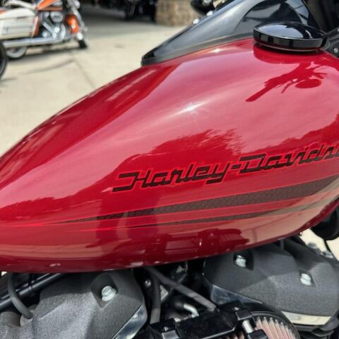 2020 Harley-Davidson® Fat Bob® 114 Stiletto Red thumb 1