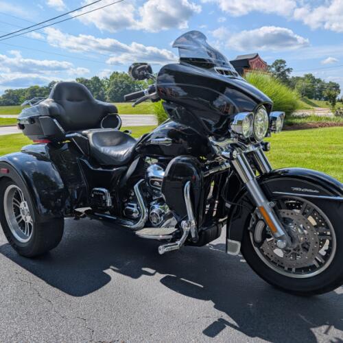 2016 Harley-Davidson® Tri Glide® Ultra thumb 3