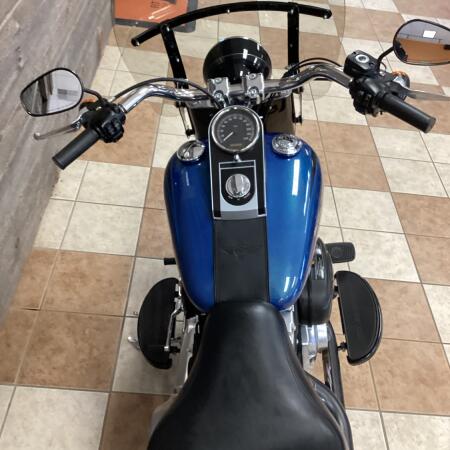 2014 Harley-Davidson® Fat Bob® Custom Colour Daytona Blue Pearl thumb 2