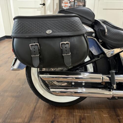 2015 Harley-Davidson® Softail® Deluxe thumb 2