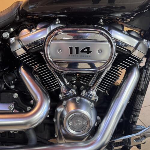 2018 Harley-Davidson® Fat Boy® 114 Black Tempest thumb 2