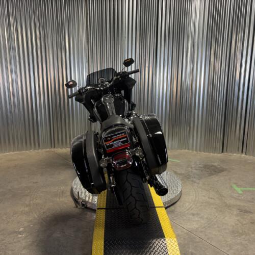 2026 Harley-Davidson® Low Rider® ST Vivid Black Black Trim thumb 1
