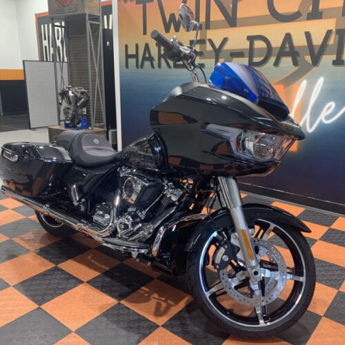 2026 Harley-Davidson Road Glide FLTRX Liberty Edition thumb 2