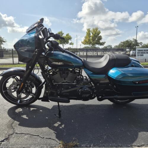 FLHX 2026 Street Glide® thumb 0