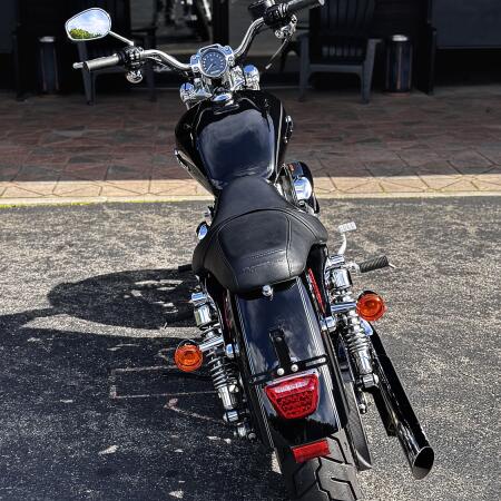 2015 Harley-Davidson® 1200 Custom Vivid Black thumb 1