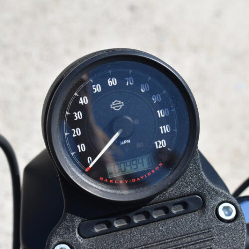 2014 Harley-Davidson® Iron 883™ XL 883N thumb 3