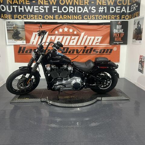 New 2025 Harley-Davidson Street Bob for Sale in Sarasota, FL thumb 3