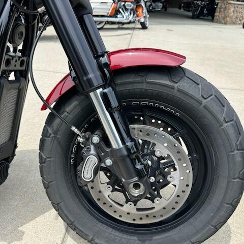2020 Harley-Davidson® Fat Bob® 114 Stiletto Red thumb 2