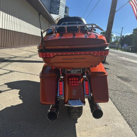 FLTRU 2019 Road Glide® Ultra thumb 2