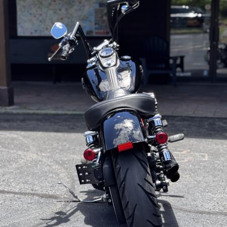 2015 Harley-Davidson® Street Bob® Vivid Black thumb 1