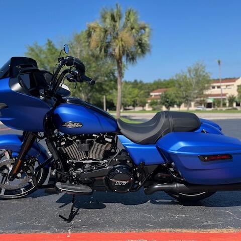 FLTRX 2026 Road Glide® thumb 0
