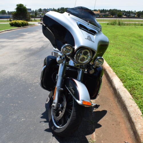 2015 Harley-Davidson Ultra Limited thumb 2