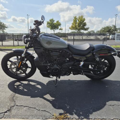 RH975 2026 Nightster® thumb 0