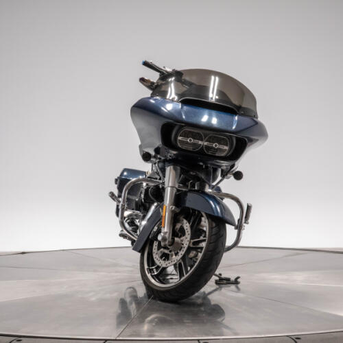 2016 HARLEY-DAVIDSON FLTRXS ROAD GLIDE SPECIAL in Cosmic Blue Pearl thumb 1