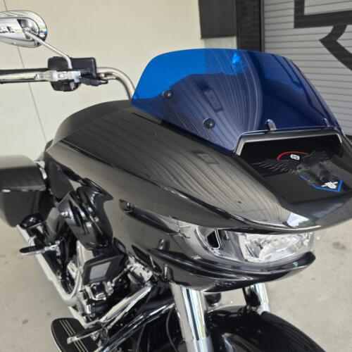 2026 Harley-Davidson® Road Glide® MIDNIGHT EMBER thumb 2