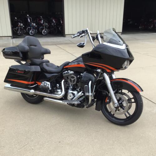 FLTRX 2013 Road Glide® Custom thumb 2