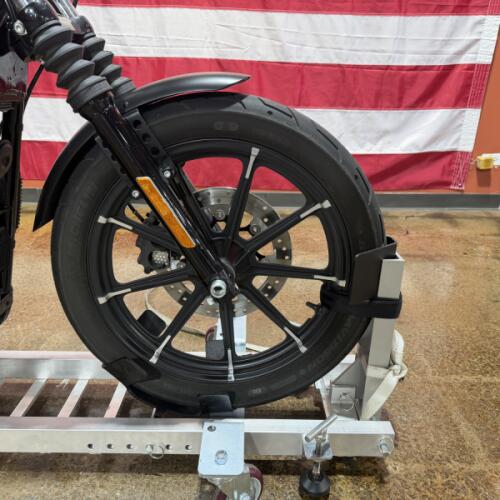 XL 883N 2019 Iron 883™ thumb 1