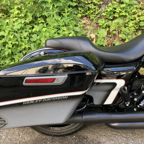 2020 Harley-Davidson® Street Glide® Special thumb 2