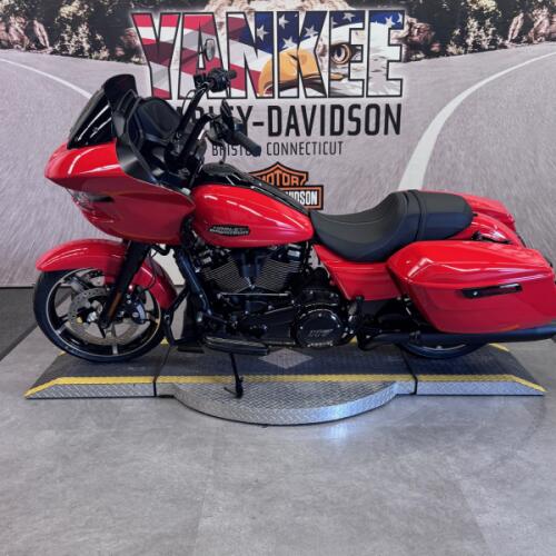 2026 FLTRX Road Glide® thumb 0