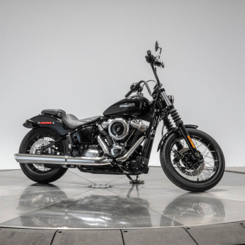 New 2026 Harley-Davidson FXBB Softail Street Bob in Vivid Black with Laced Wheels with 10 miles thumb 3