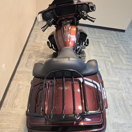2024 Harley-Davidson® CVO™ Street Glide® Copperhead FLHXSE thumb 1