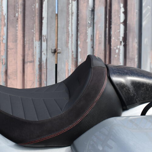 2025 Harley-Davidson® CVO™ Road Glide® ST FLTRXSTSE thumb 2