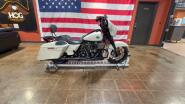 FLHXS 2022 Street Glide® Special