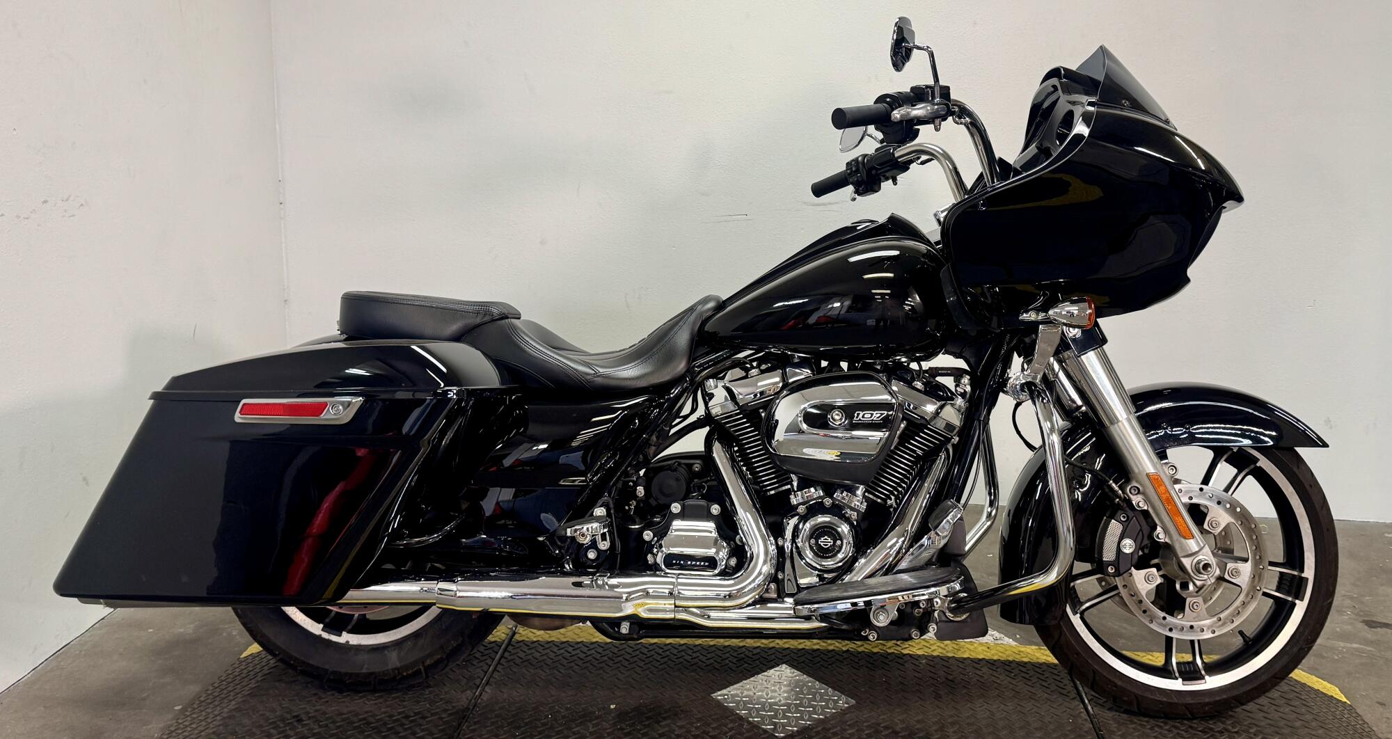 FLTRXS 2017 Road Glide® Special