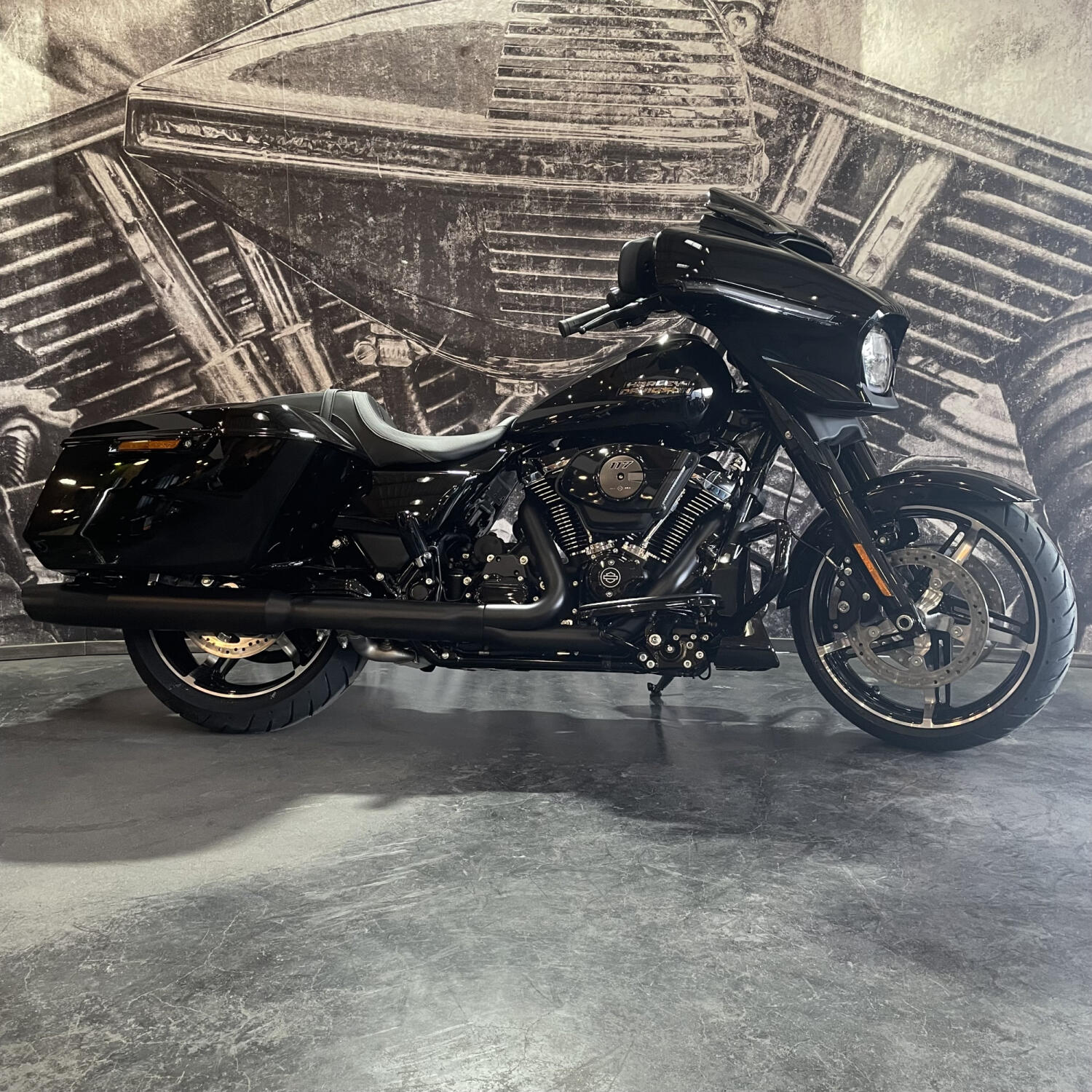 FLHX 2025 Street Glide™