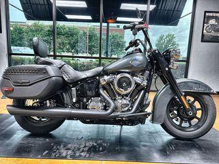 2025 Harley-Davidson® Heritage Classic Iron Horse Metallic Black Trim