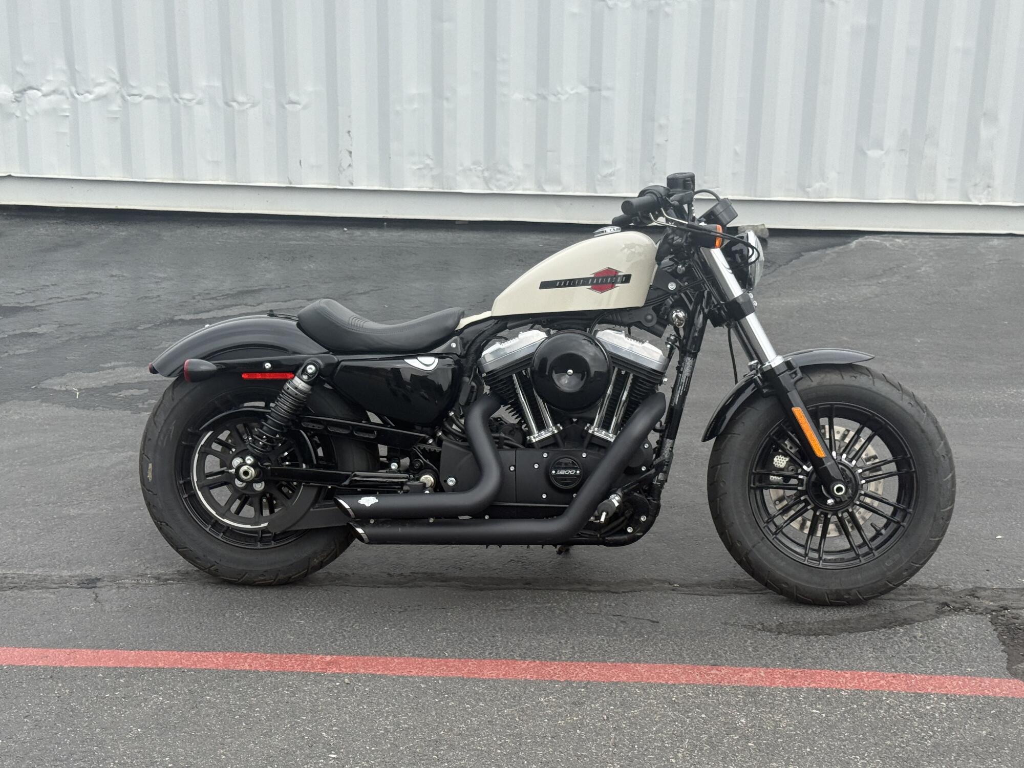 XL 1200X 2022 Forty-Eight®
