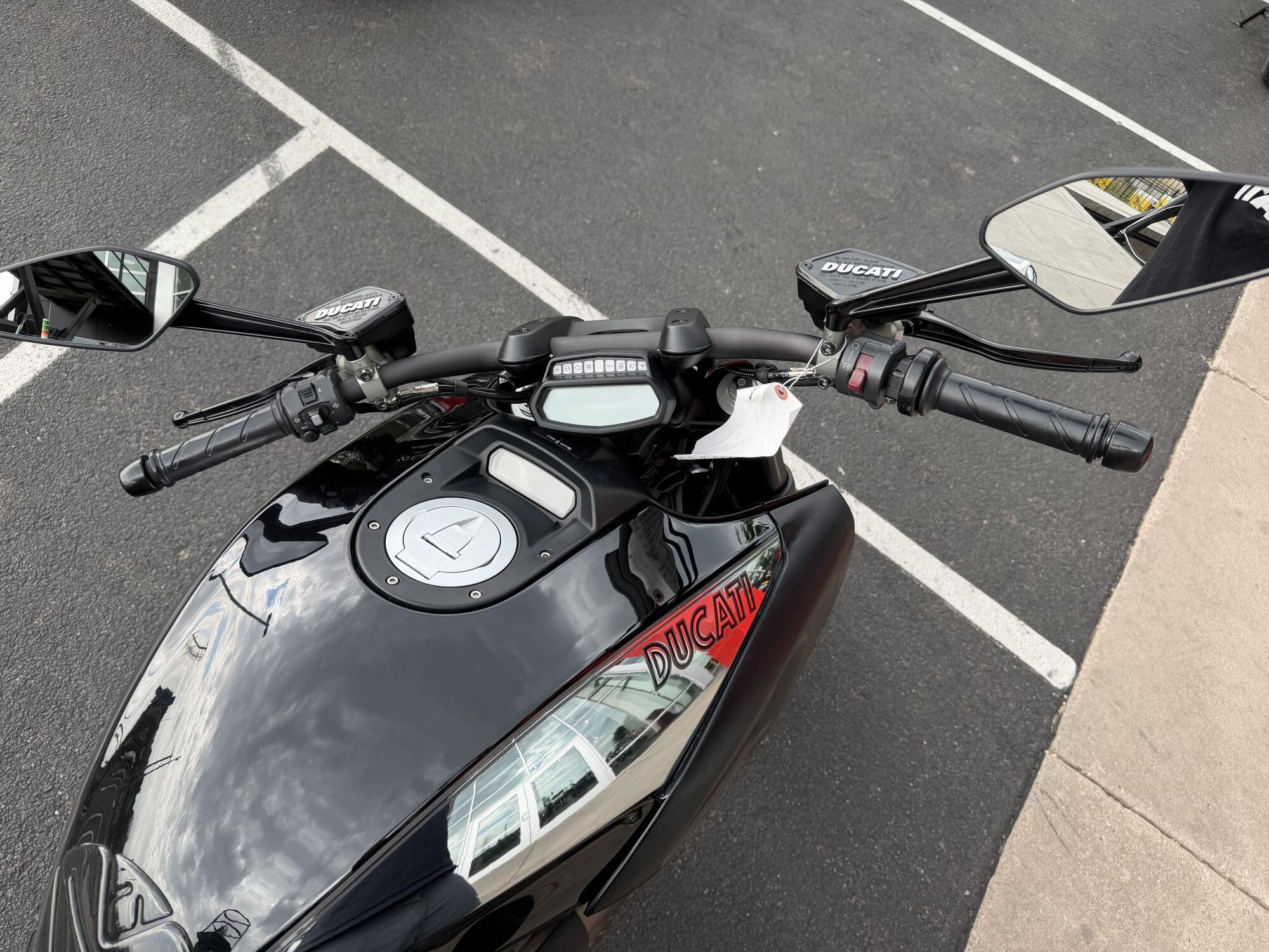 2013 Ducati Diavel AMG Chromo, photo 11