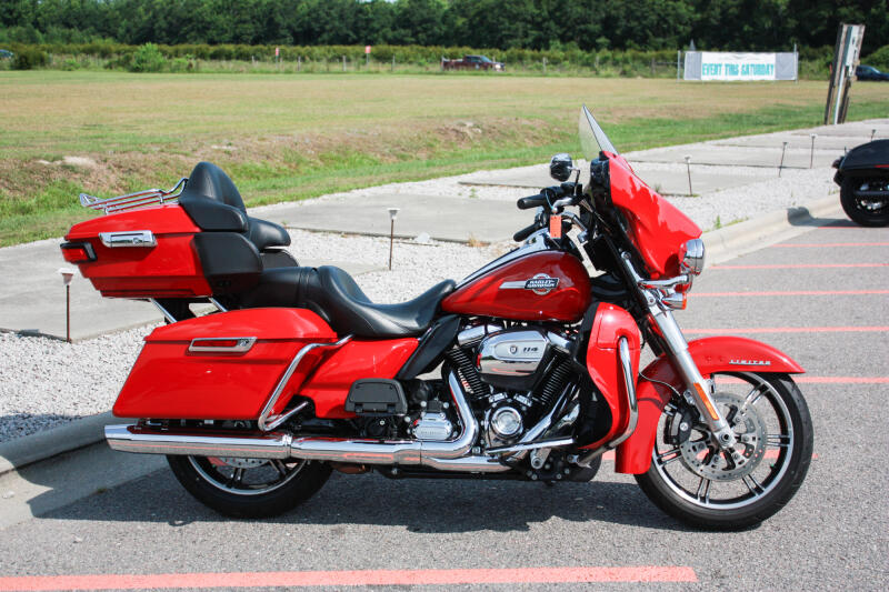 2023 Harley-Davidson® Ultra Limited FLHTK