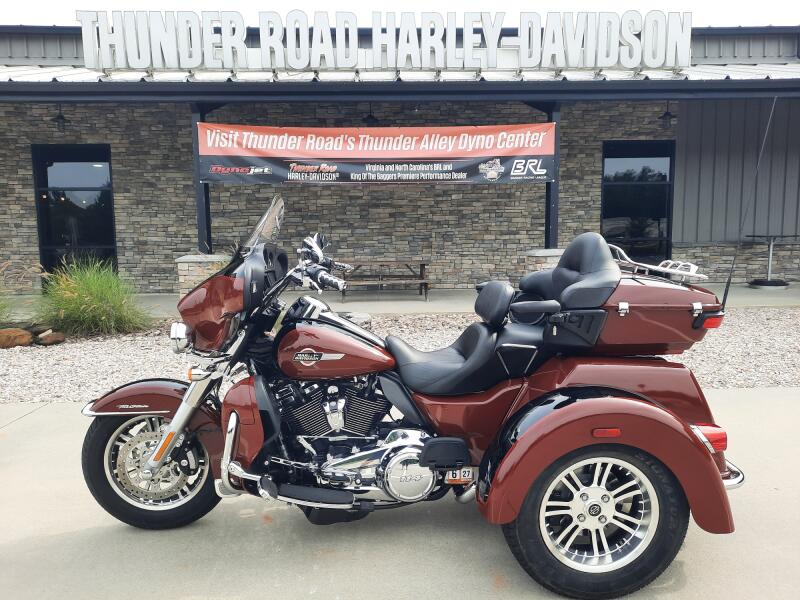 2024 Harley-Davidson® Tri Glide® Ultra Red Rock / Vivid Black
