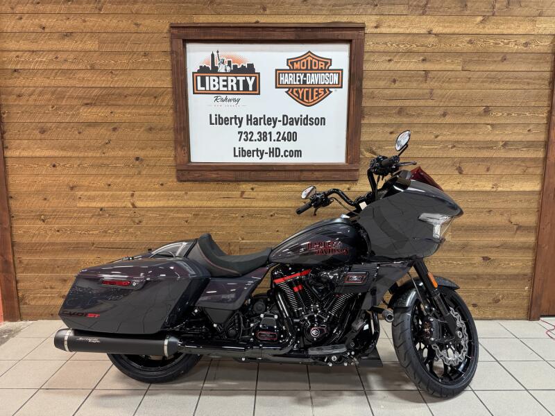 2026 Harley-Davidson® CVO Road Glide ST Inferno Gray FLTRXSTSE